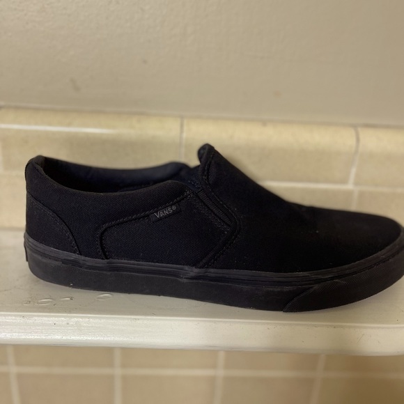 Vans - Picture 4 of 4